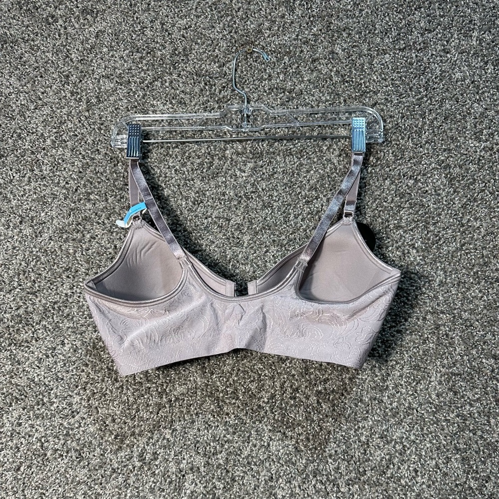 NWT Bali Women's Underwire Shaping Bra Size 36C - Picture 4 of 6